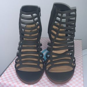 Brand NEW Green, Open Toe Wedge Heel - Size 9 in Women